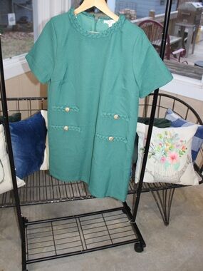 💚 Entro Textured Pocket Shift Dress 💚